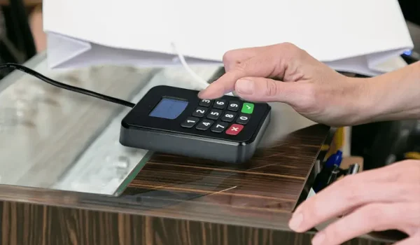 دستگاه ذخیره شماره مشتری